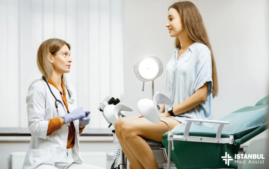 A patient talking to her gynecologist in the hospital room